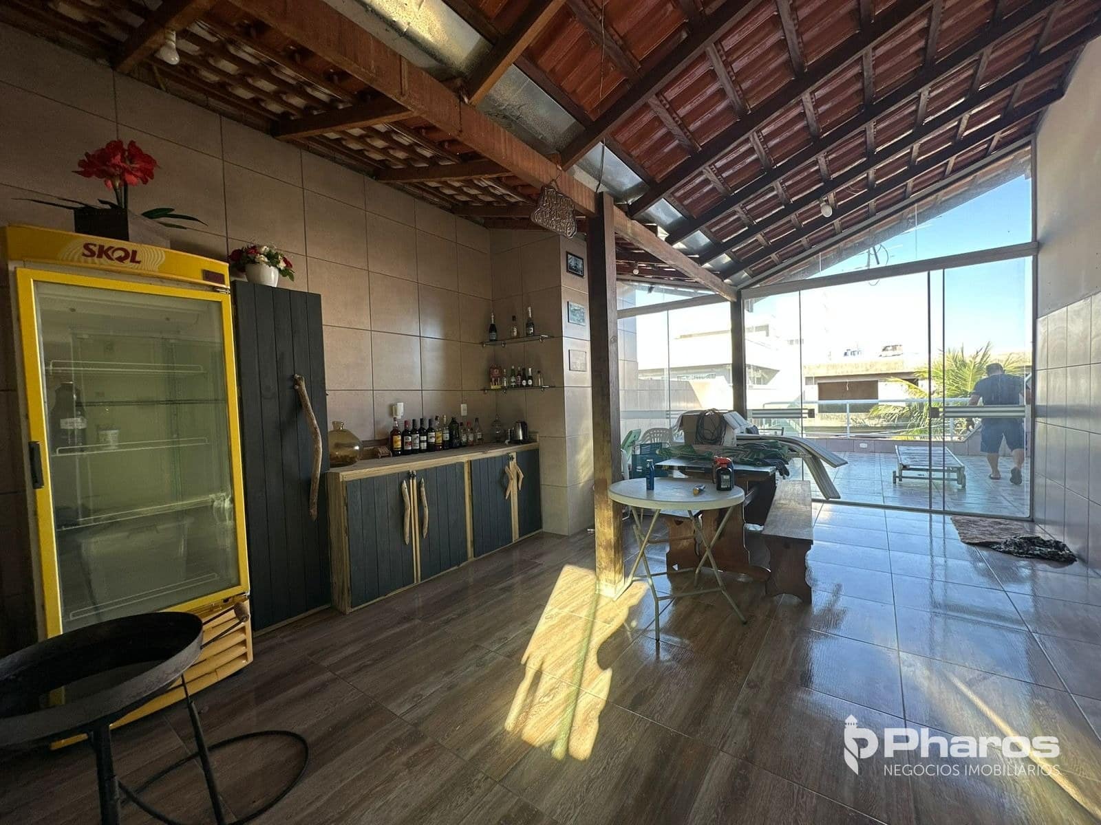 Sobrado Triplex com 3 Dormitórios no Municípios em Balneário Camboriú - imagem 1